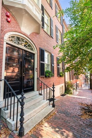 82 Mount Vernon Street 1, Boston, MA 02108