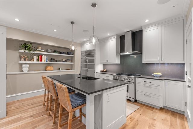 82 Mount Vernon Street 1, Boston, MA 02108