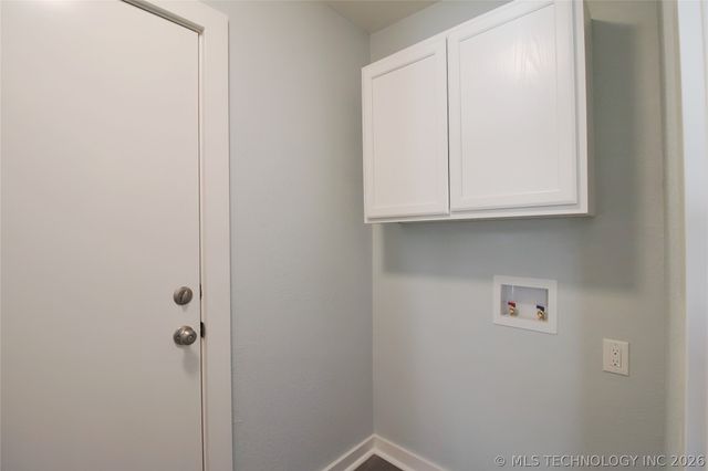 907 E 3rd Street, Okmulgee, OK 74447