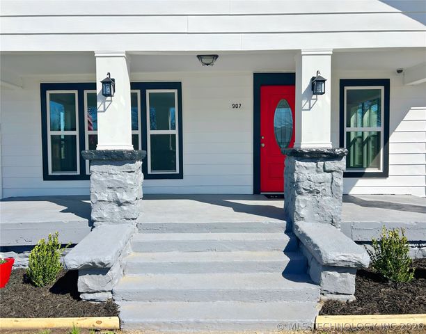 907 E 3rd Street, Okmulgee, OK 74447
