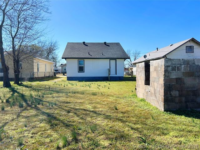 907 E 3rd Street, Okmulgee, OK 74447