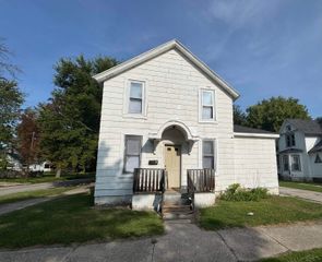 401 N Porter Street, Saginaw, MI 48602