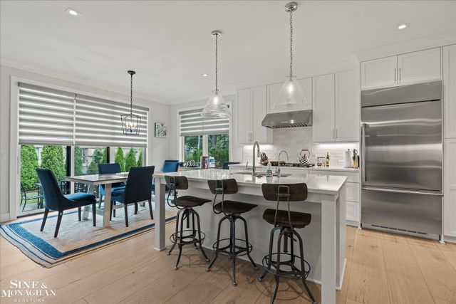 361 Moselle Place, Grosse Pointe Farms, MI 48236