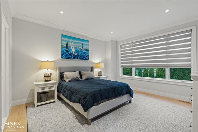 361 Moselle Place, Grosse Pointe Farms, MI 48236