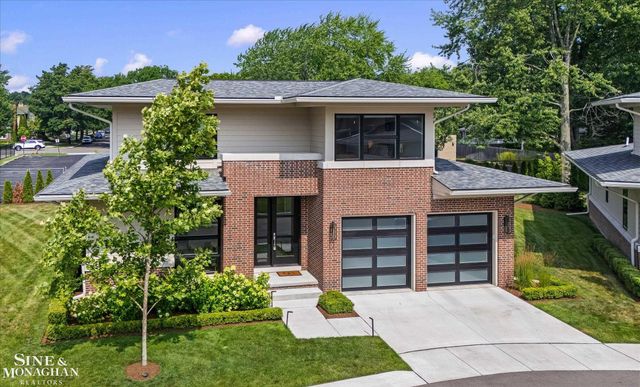 361 Moselle Place, Grosse Pointe Farms, MI 48236