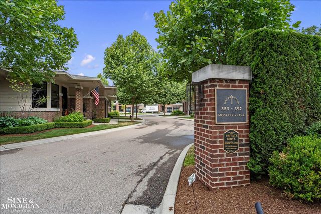 361 Moselle Place, Grosse Pointe Farms, MI 48236