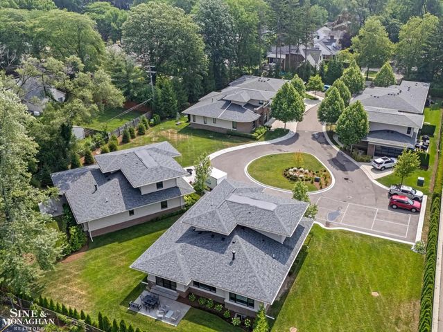 361 Moselle Place, Grosse Pointe Farms, MI 48236