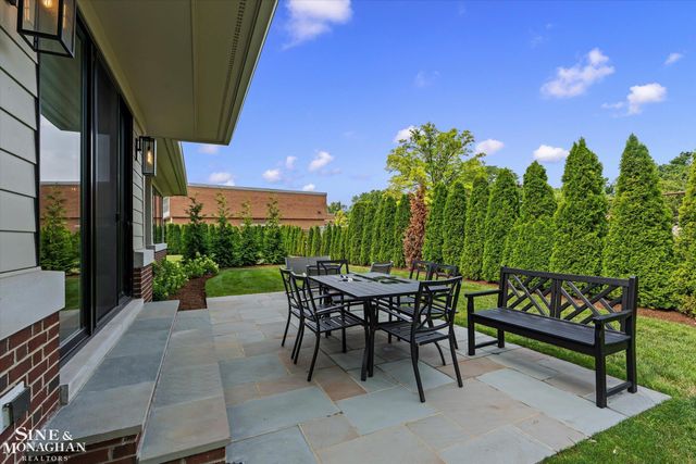 361 Moselle Place, Grosse Pointe Farms, MI 48236