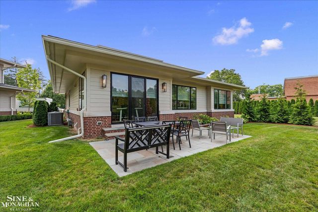 361 Moselle Place, Grosse Pointe Farms, MI 48236