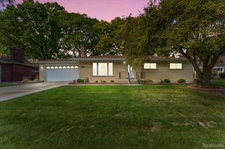 11106 Oaklawn Street, Southgate, MI 48195