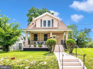 2140 32ND ST SE, Washington, DC 20020