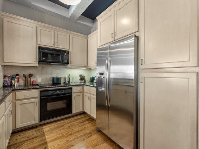 1120 Texas Street 4B, Houston, TX 77002