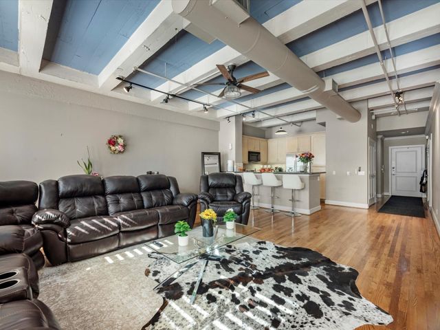 1120 Texas Street 4B, Houston, TX 77002