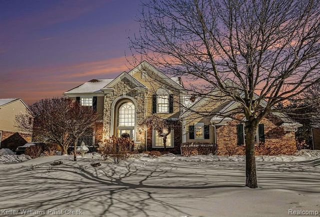 4179 Wincrest Lane, Rochester, MI 48306