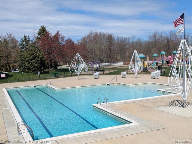 4179 Wincrest Lane, Rochester, MI 48306