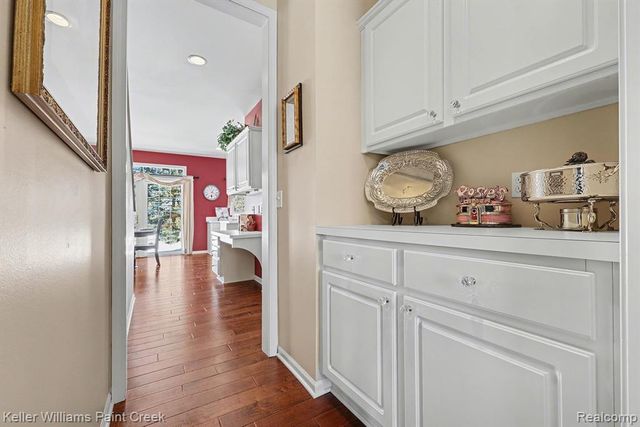 4179 Wincrest Lane, Rochester, MI 48306