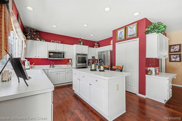 4179 Wincrest Lane, Rochester, MI 48306