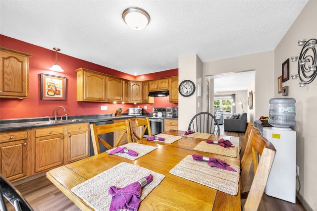 731 Main Street, Fairfax, IA 52228