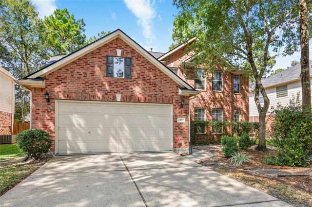 27 Harmony Hollow Court, The Woodlands, TX 77385