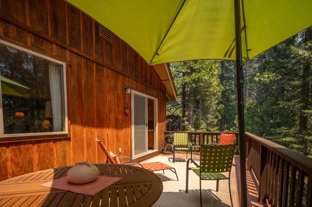 3046 Tahos Dr, Dorrington, CA 95223