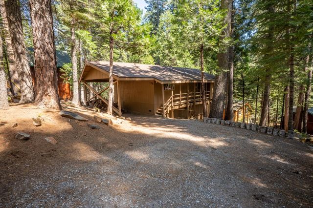 3046 Tahos Dr, Dorrington, CA 95223