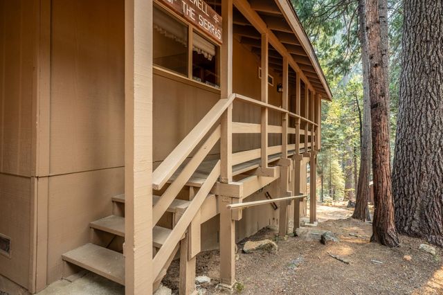 3046 Tahos Dr, Dorrington, CA 95223