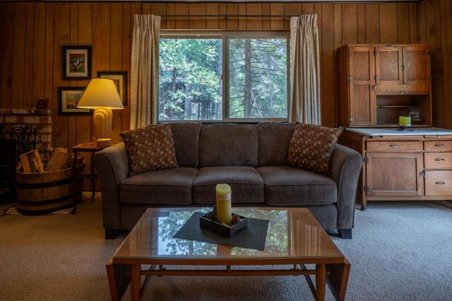 3046 Tahos Dr, Dorrington, CA 95223