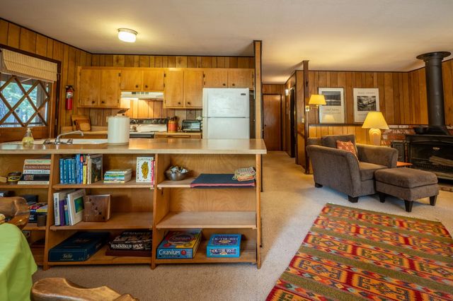 3046 Tahos Dr, Dorrington, CA 95223