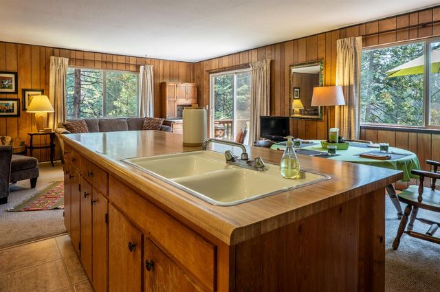 3046 Tahos Dr, Dorrington, CA 95223