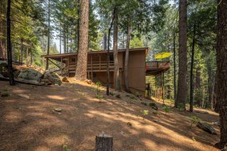 3046 Tahos Dr, Dorrington, CA 95223