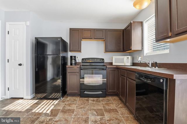 370 AZALEA DR, Windsor, PA 17366