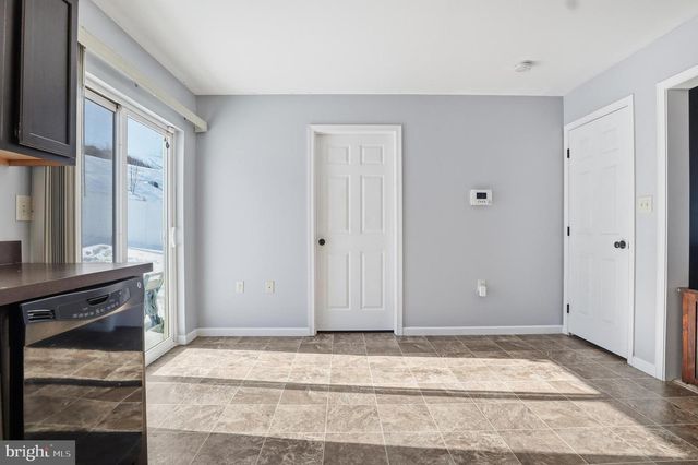 370 AZALEA DR, Windsor, PA 17366