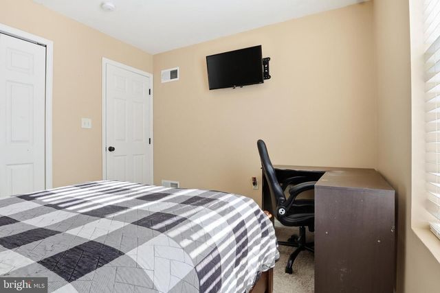 370 AZALEA DR, Windsor, PA 17366