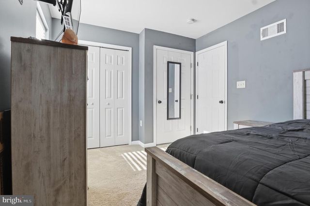 370 AZALEA DR, Windsor, PA 17366