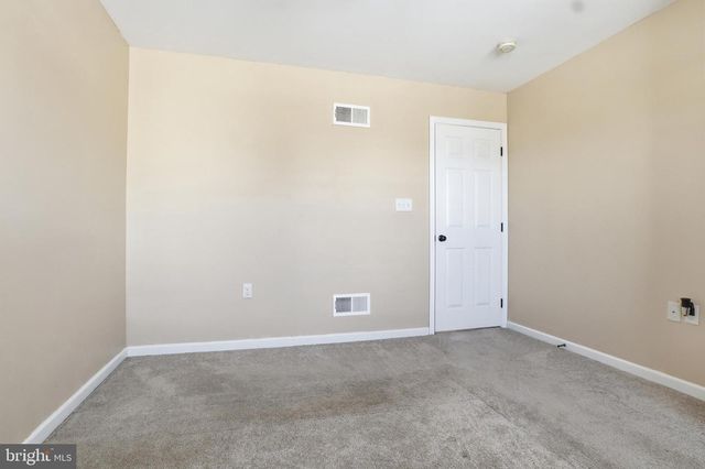 370 AZALEA DR, Windsor, PA 17366