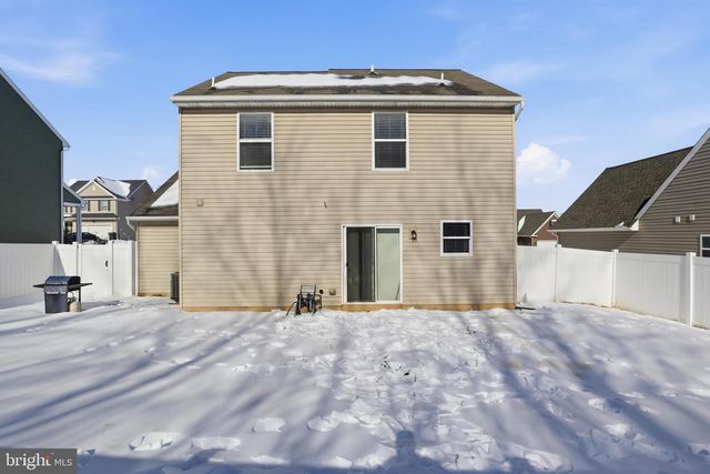 370 AZALEA DR, Windsor, PA 17366