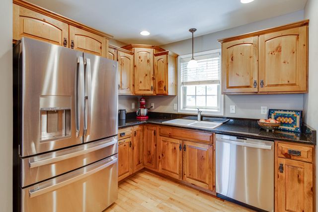 1016 CAMBRIDGE DR, Manheim, PA 17545