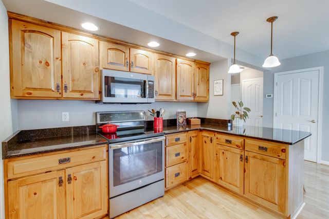 1016 CAMBRIDGE DR, Manheim, PA 17545