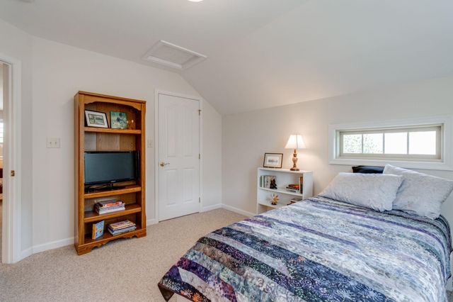 1016 CAMBRIDGE DR, Manheim, PA 17545