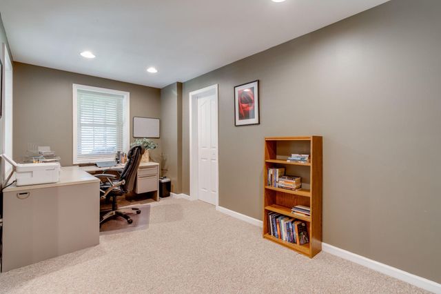 1016 CAMBRIDGE DR, Manheim, PA 17545