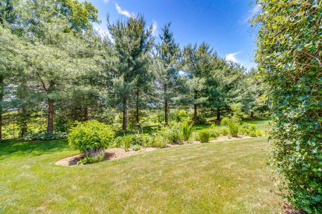 1016 CAMBRIDGE DR, Manheim, PA 17545