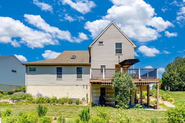 1016 CAMBRIDGE DR, Manheim, PA 17545