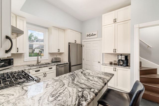 55 E 4th Avenue, Columbus, OH 43201