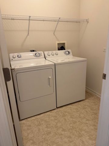 190 W Johnson Street 305, Palatine, IL 60067