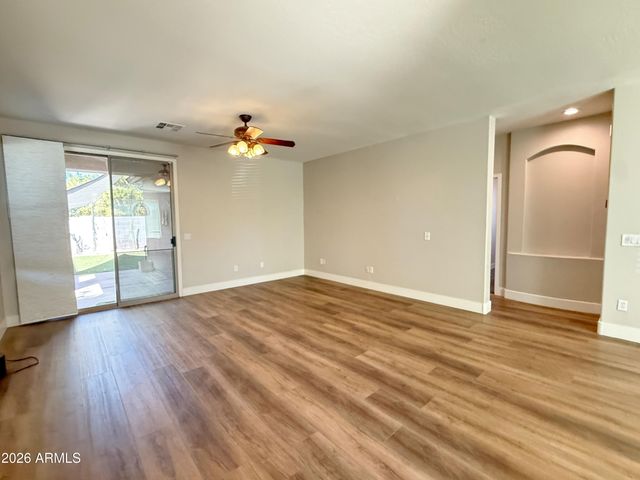 1260 S Amber Street, Chandler, AZ 85286