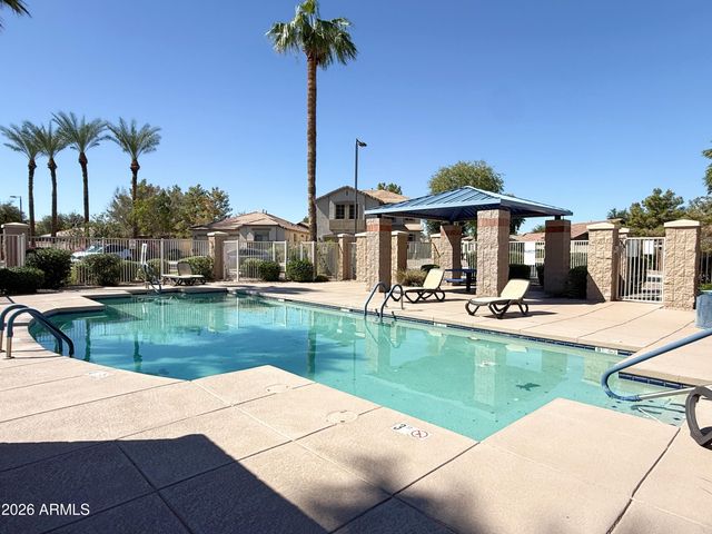 1260 S Amber Street, Chandler, AZ 85286