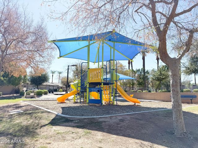 1260 S Amber Street, Chandler, AZ 85286
