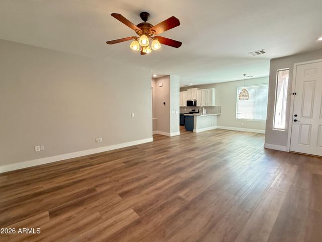 1260 S Amber Street, Chandler, AZ 85286