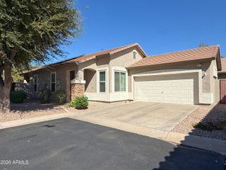 1260 S Amber Street, Chandler, AZ 85286