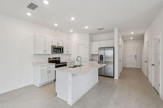 7621 WATERSCAPE DRIVE, Groveland, FL 34736